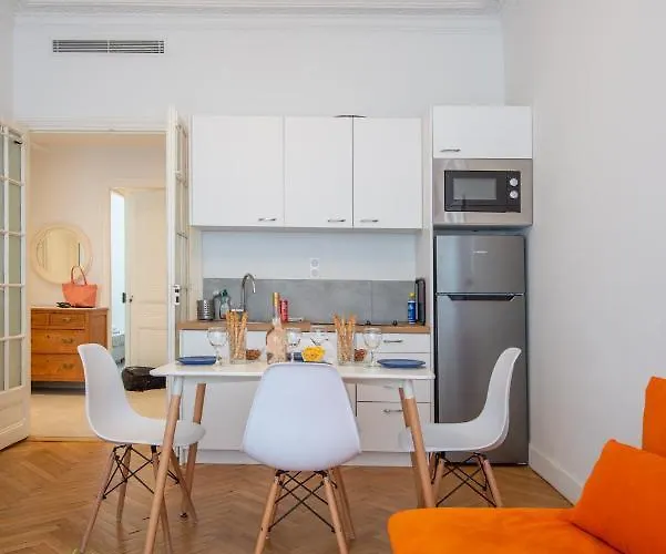 Stunning Flat By The Beach, Carre D'or-negresco ニース